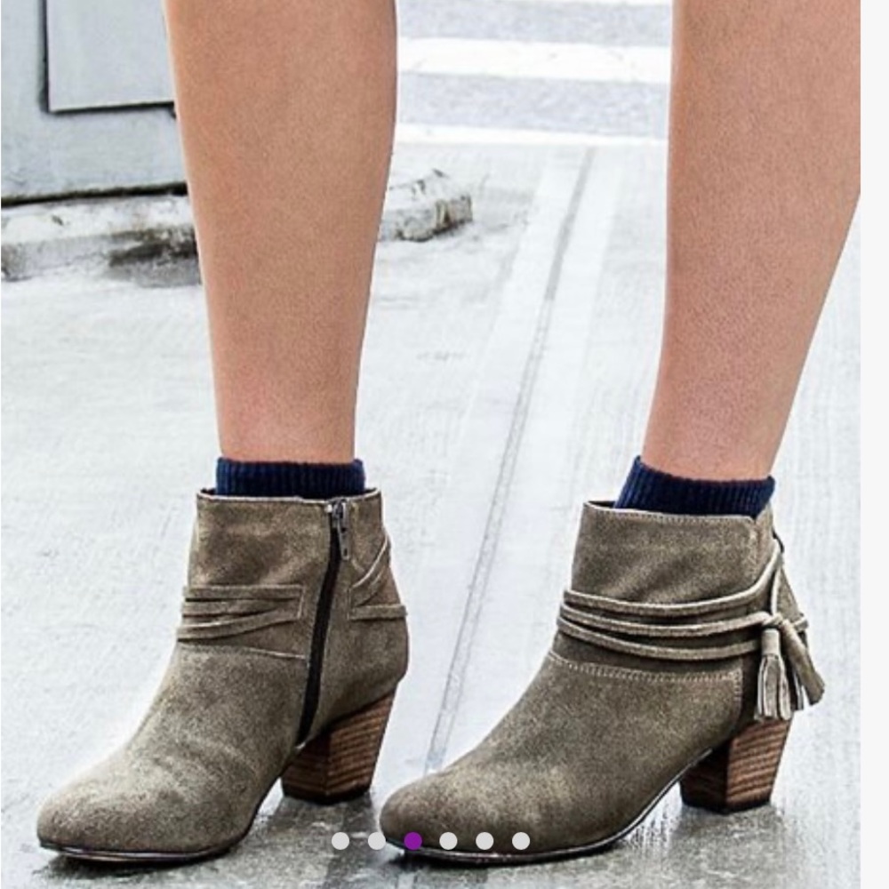 Chelsea Crew | Khaki Suede Bash Boot - Women